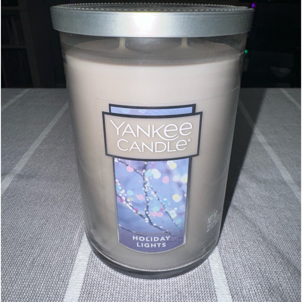 H2F, New and RARE Yankee Candle 22oz Holiday Lights 2 Wick Tumbler